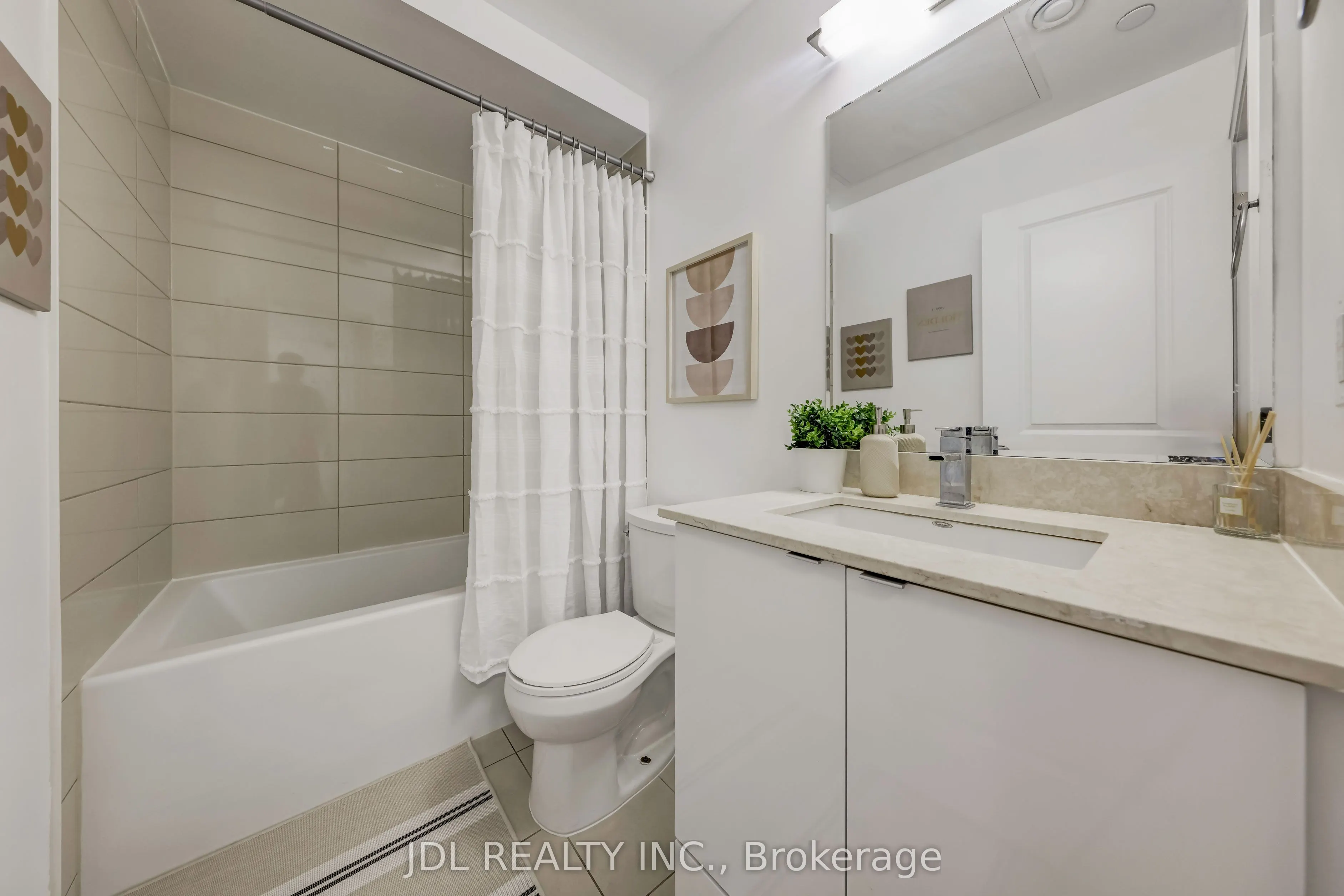 59 Annie Craig Drive, #1909