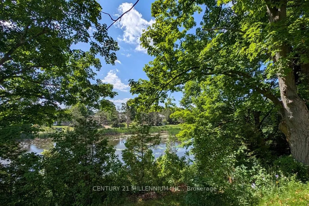1380 Queen Street W
