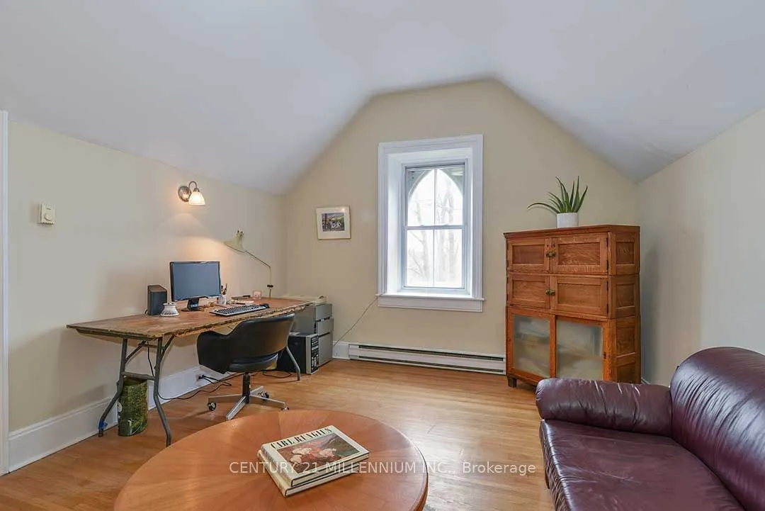 1380 Queen Street W