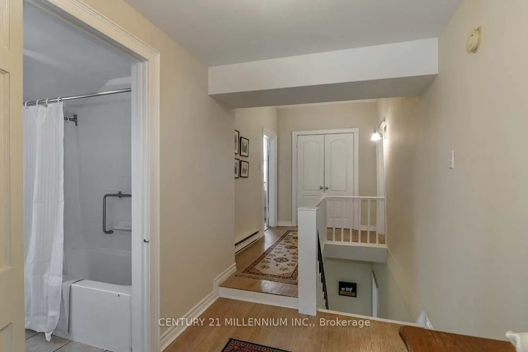 1380 Queen Street W