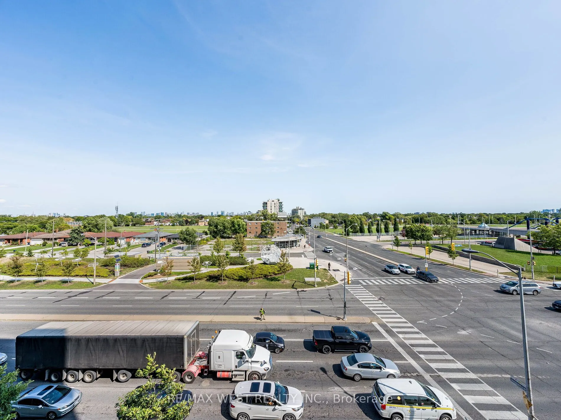 1060 Sheppard Avenue, #410