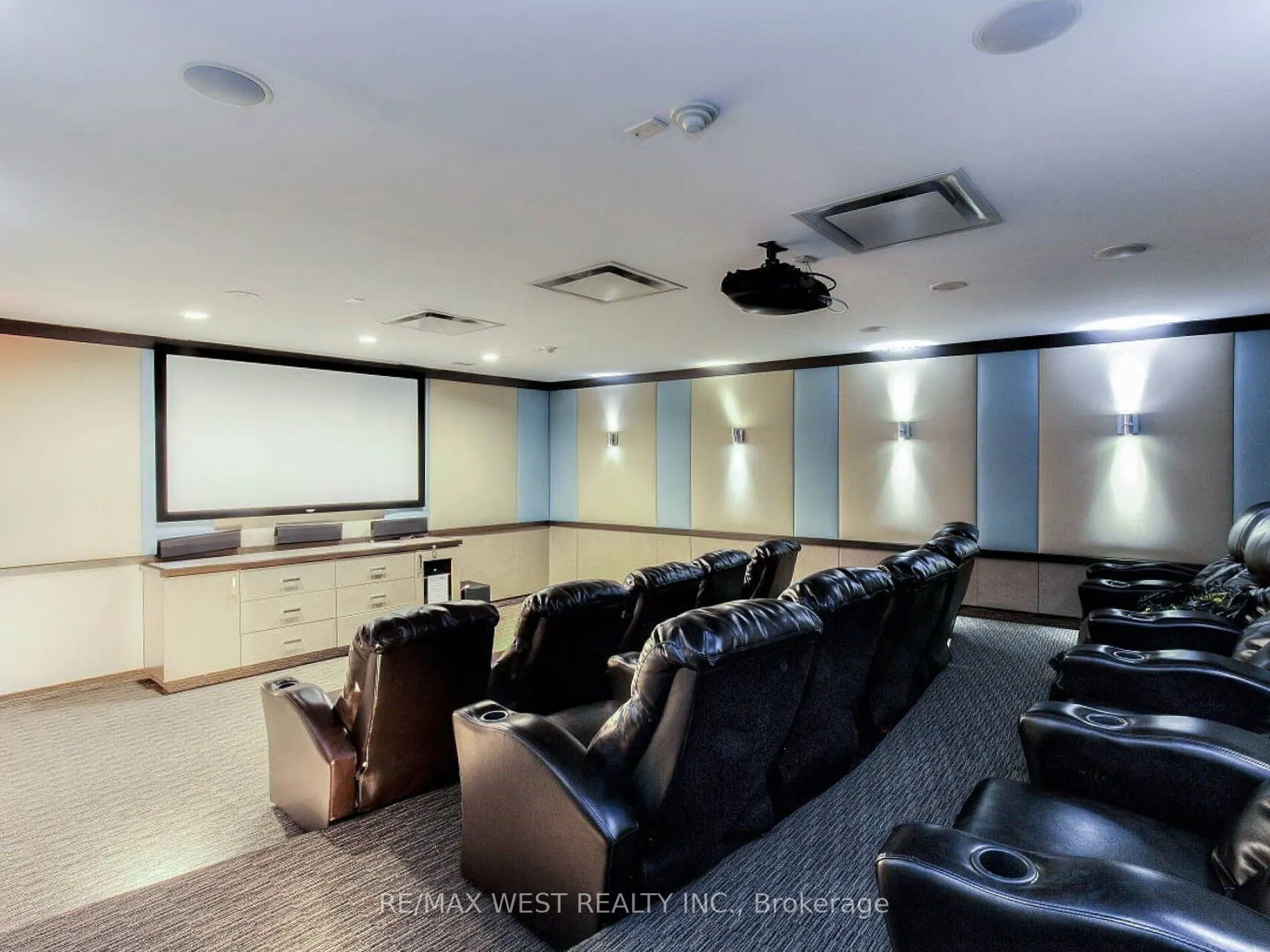 1060 Sheppard Avenue, #410