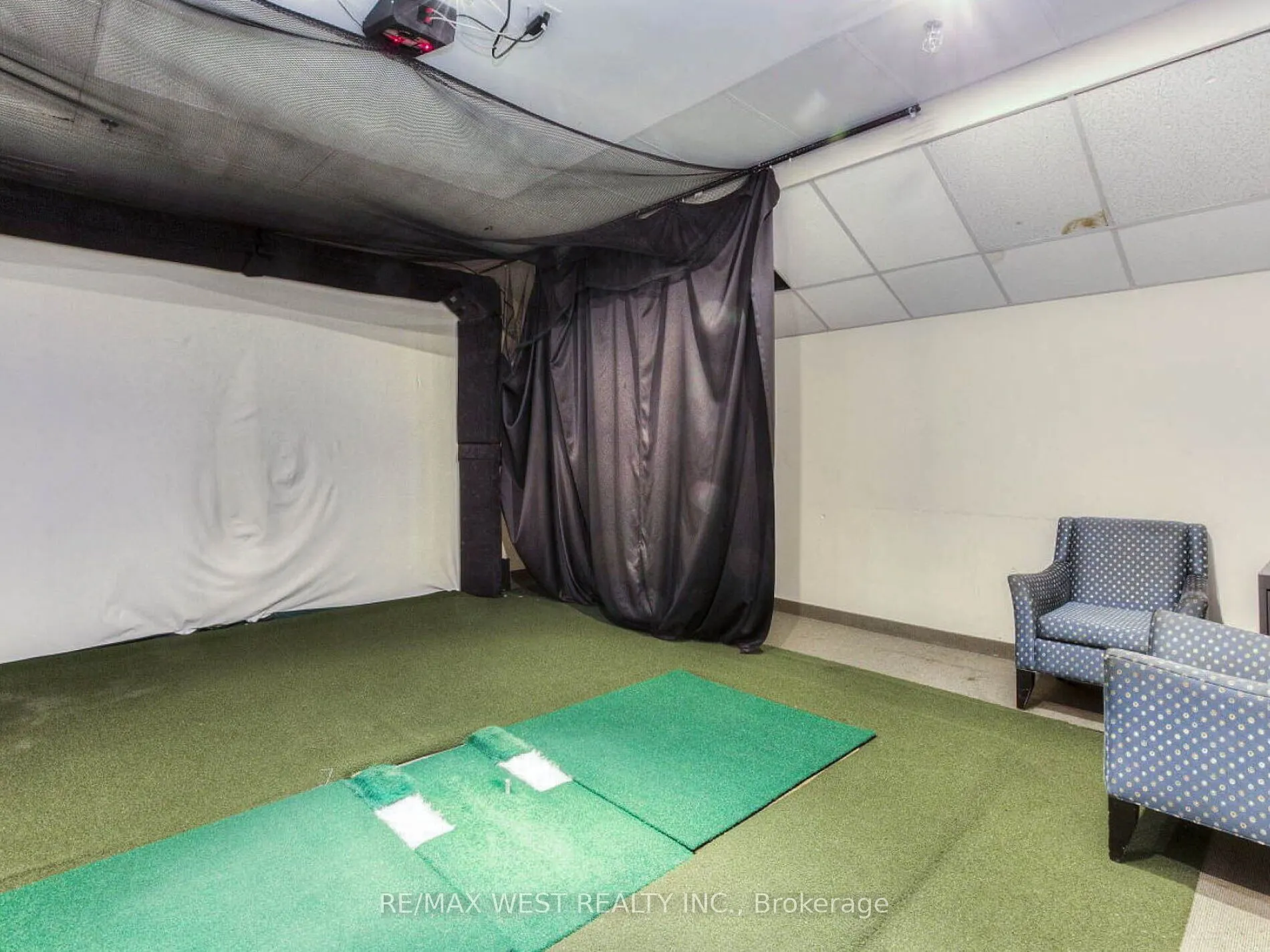 1060 Sheppard Avenue, #410