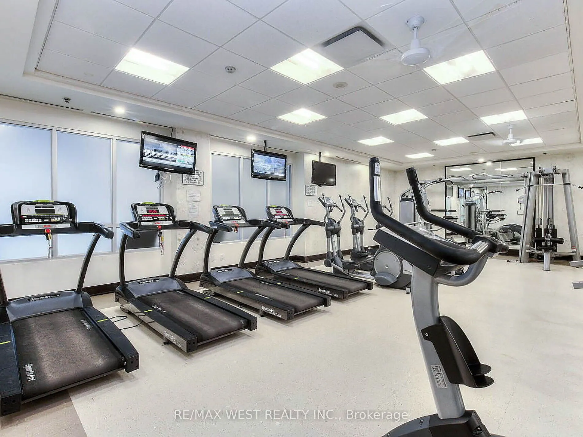 1060 Sheppard Avenue, #410