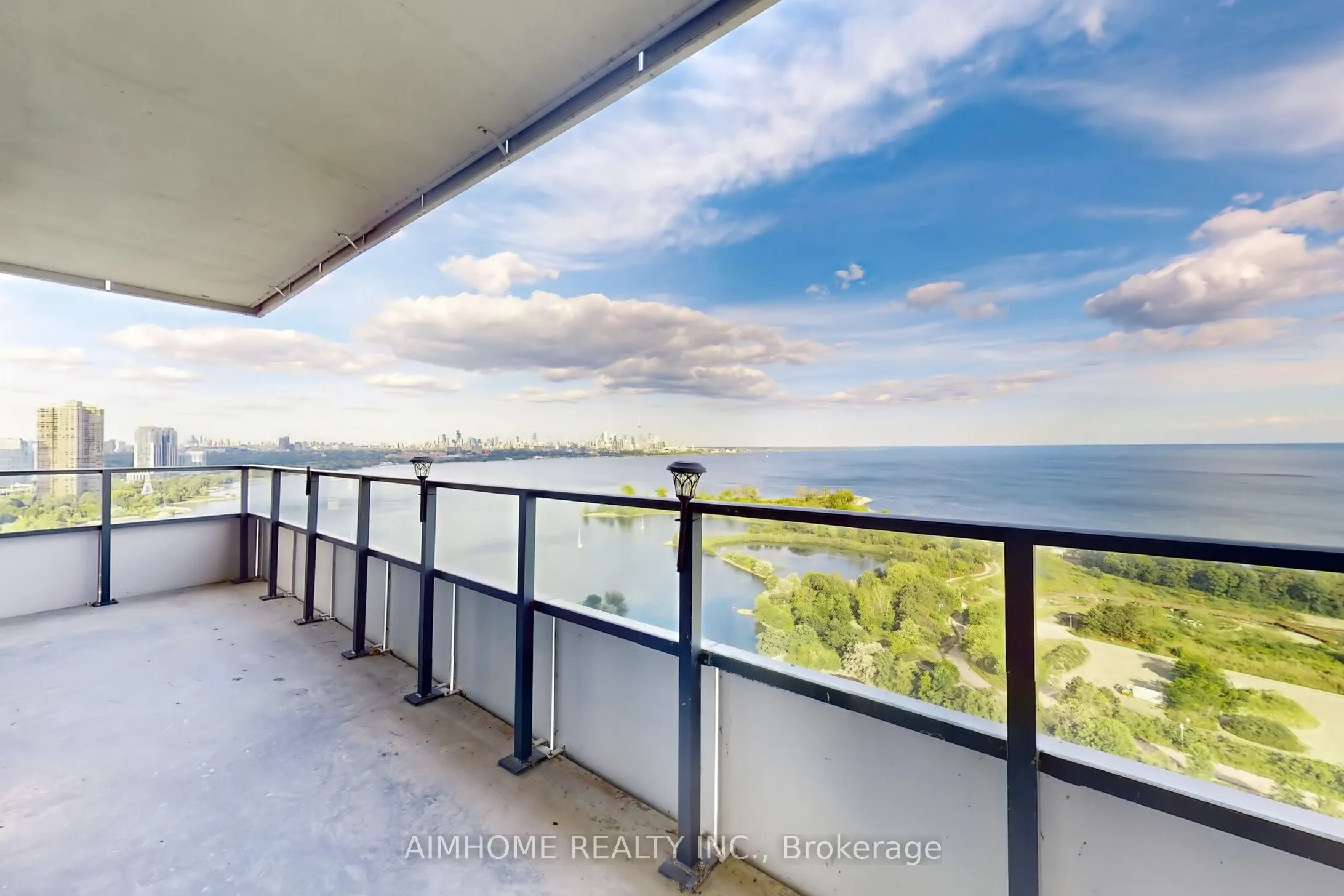 20 Shore Breeze Drive, #2207