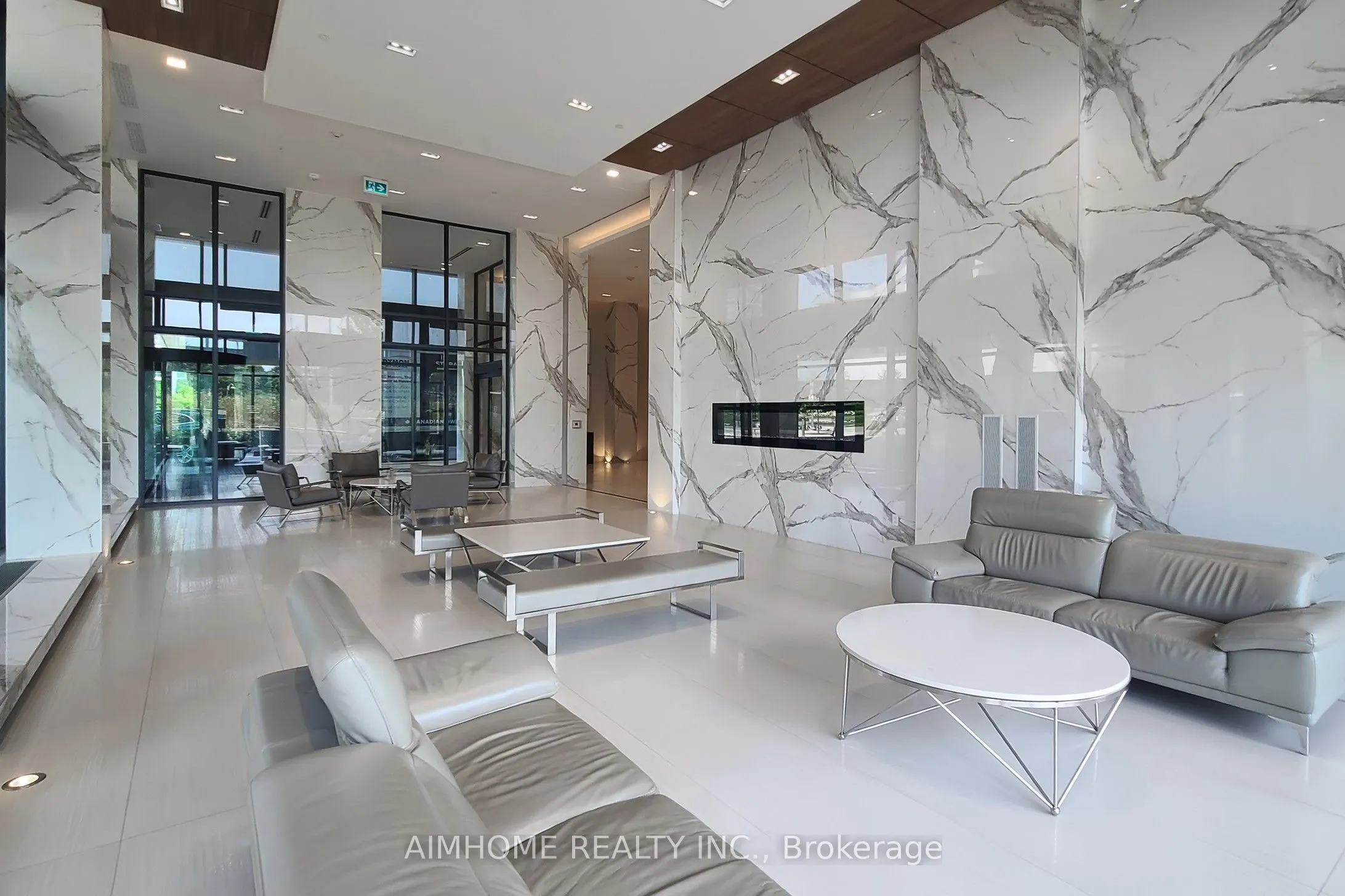 20 Shore Breeze Drive, #2207