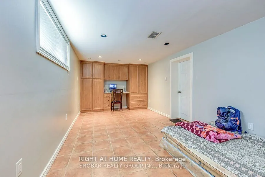 24 Ludgate Drive, #BASEMENT