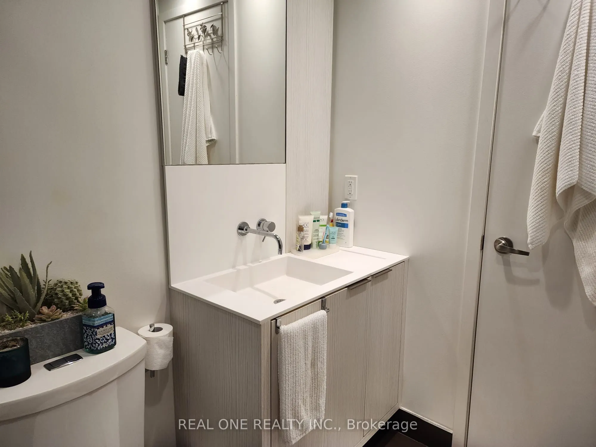 1990 Bloor Street W, #404
