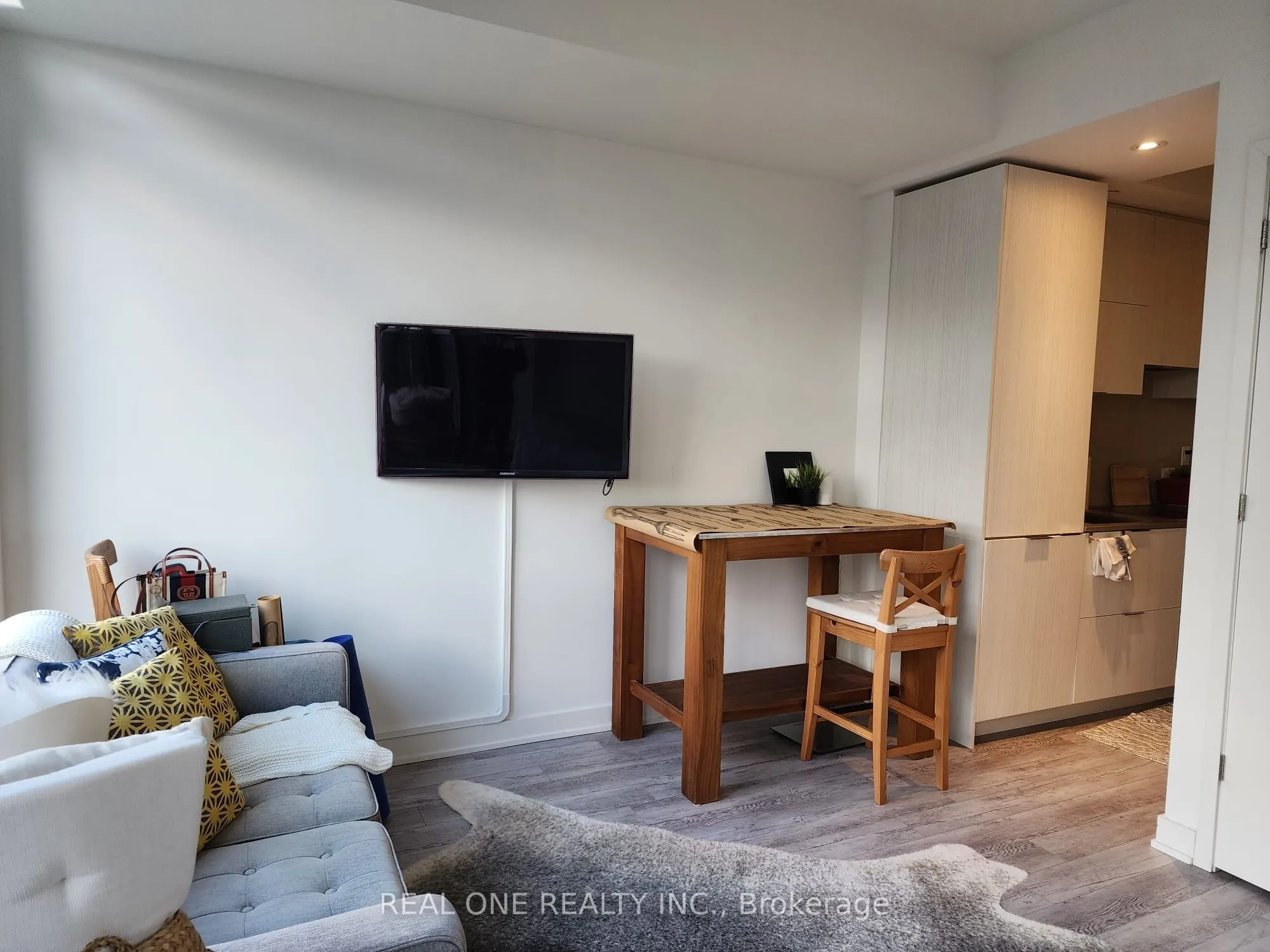 1990 Bloor Street W, #404