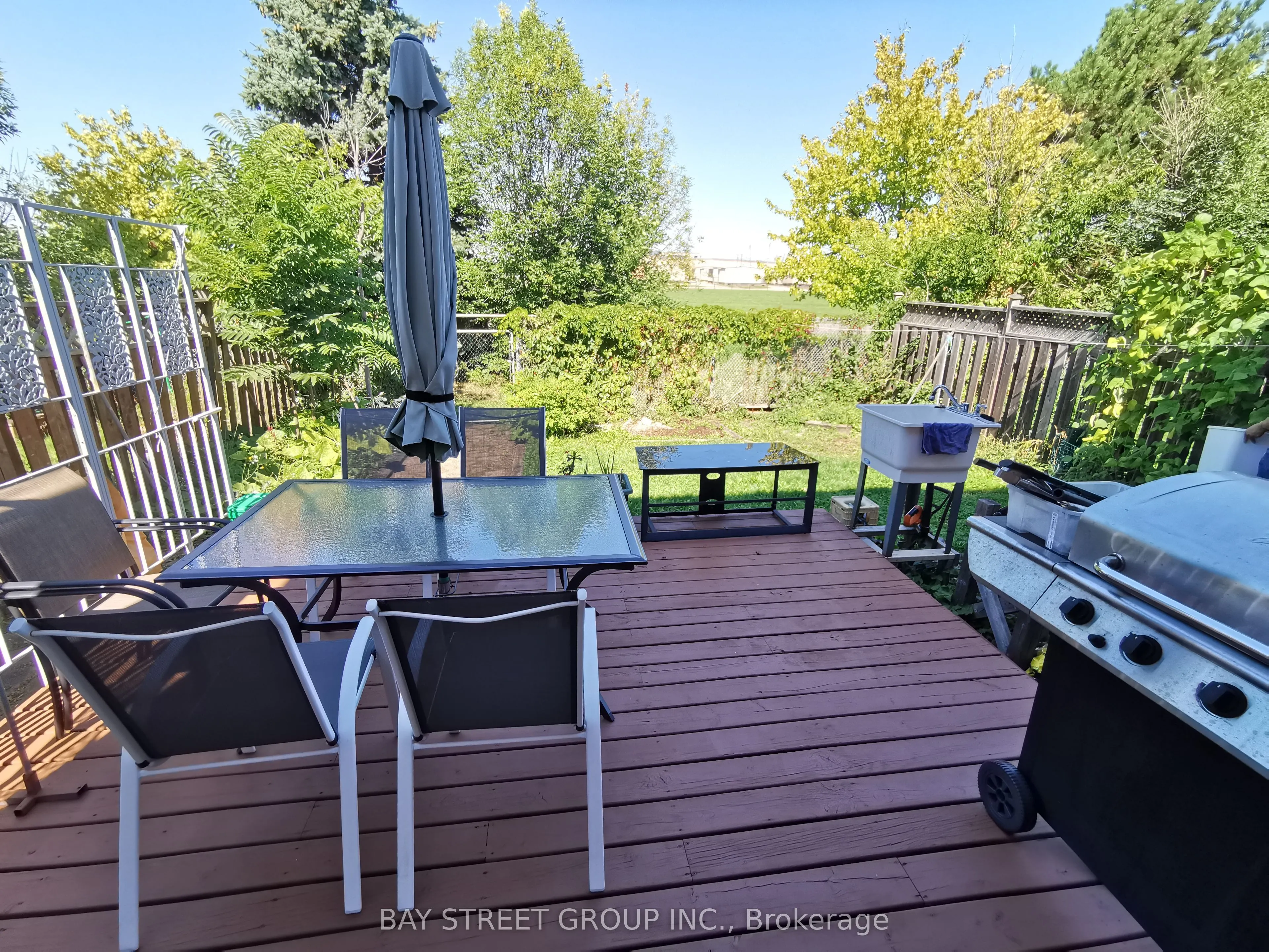 77 Toba Crescent