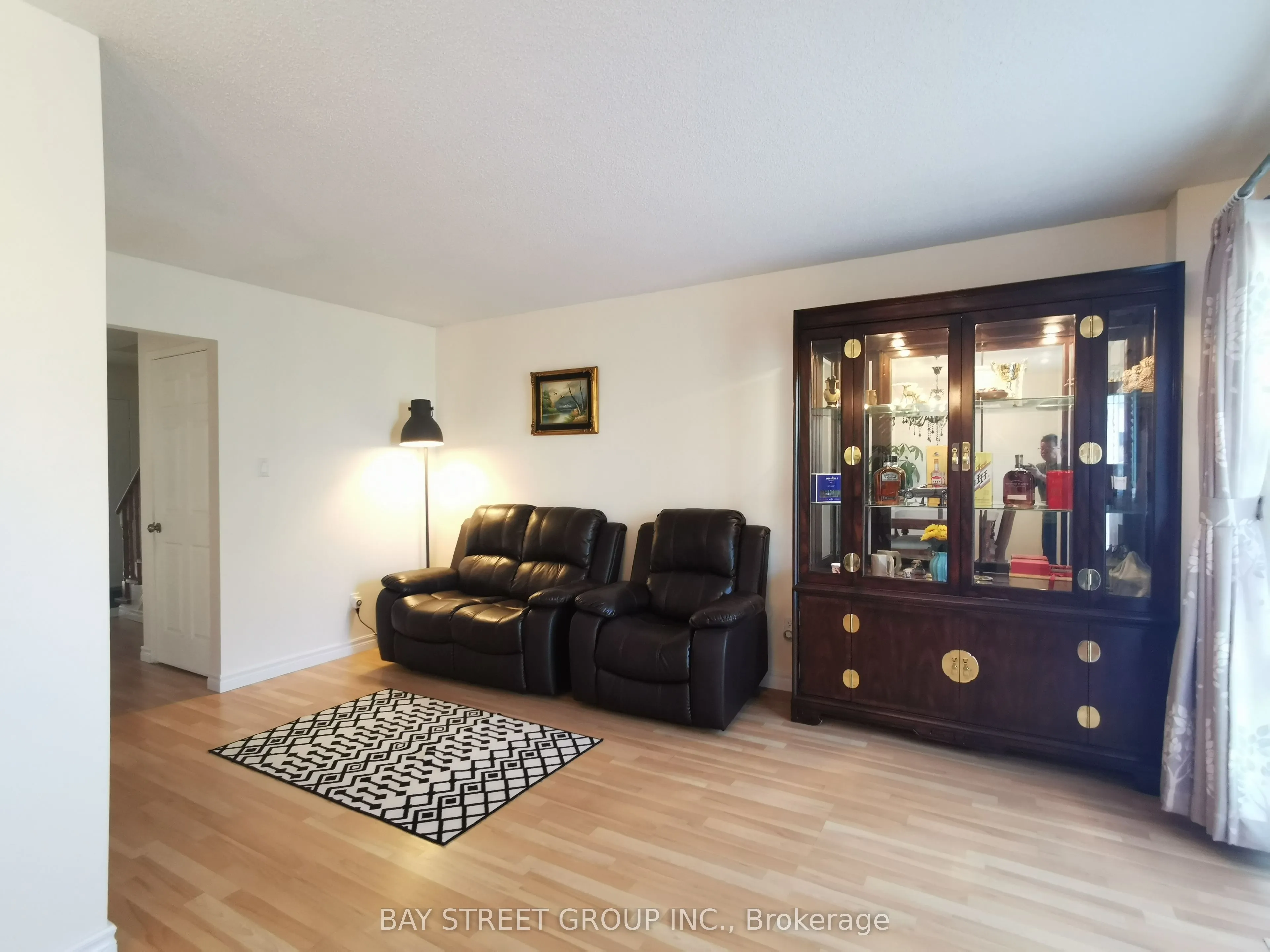 77 Toba Crescent