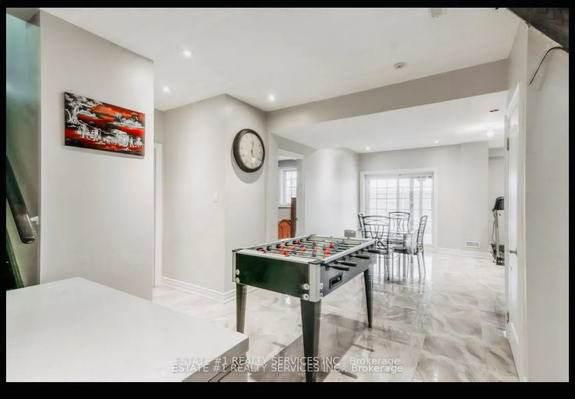 4 Agincourt Circle