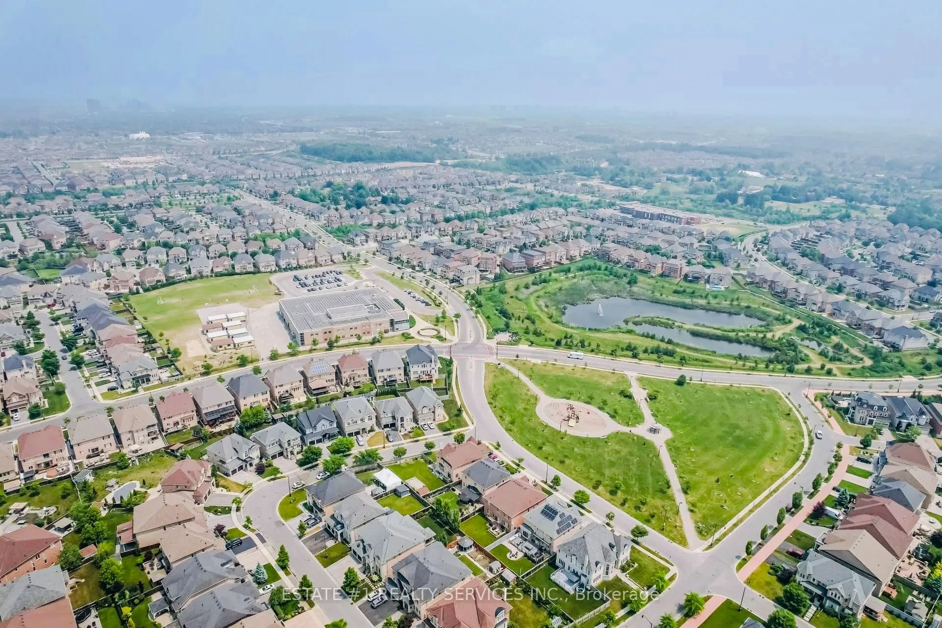4 Agincourt Circle