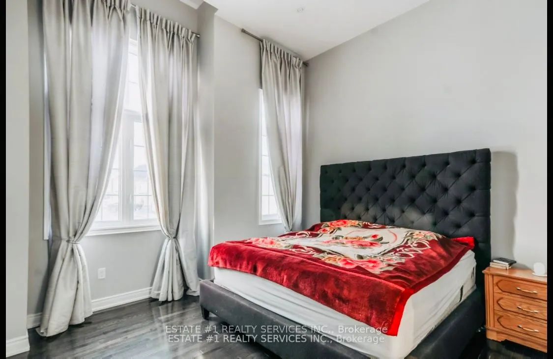 4 Agincourt Circle