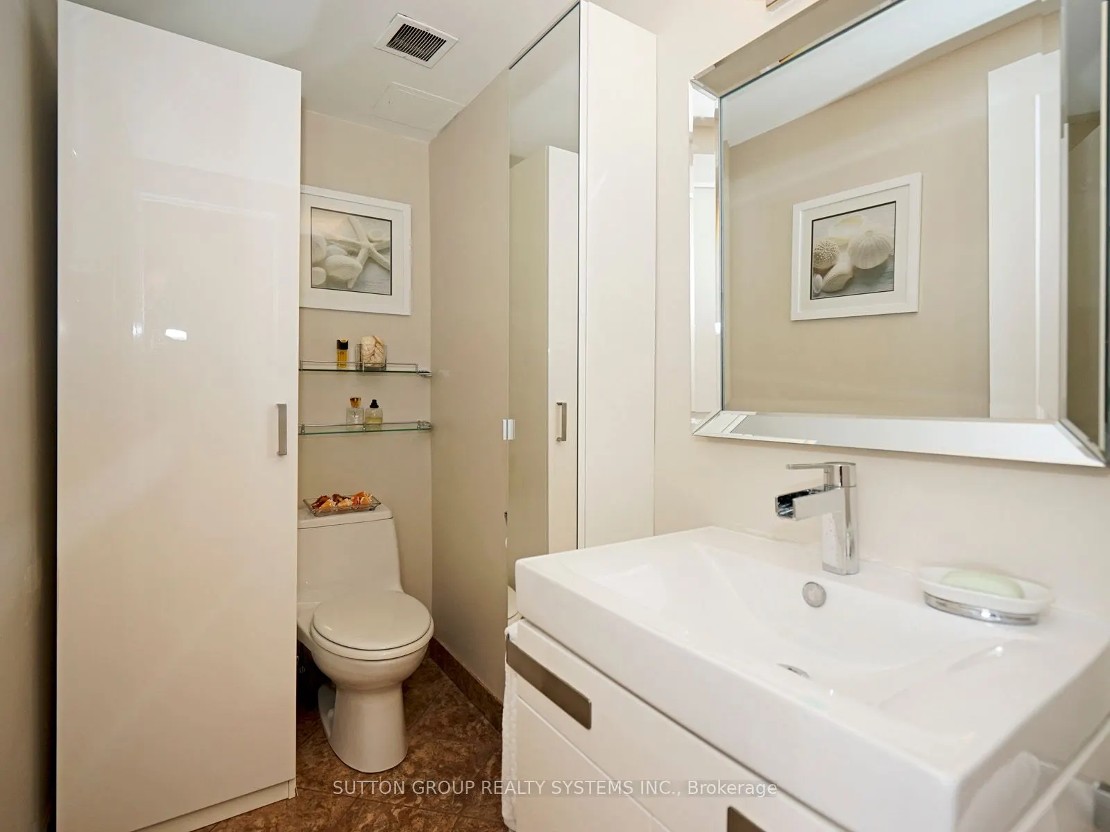35 Ormskirk Avenue, #811