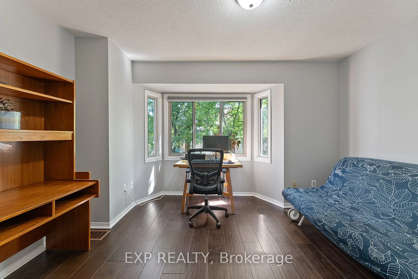 895 Maple Avenue, #532