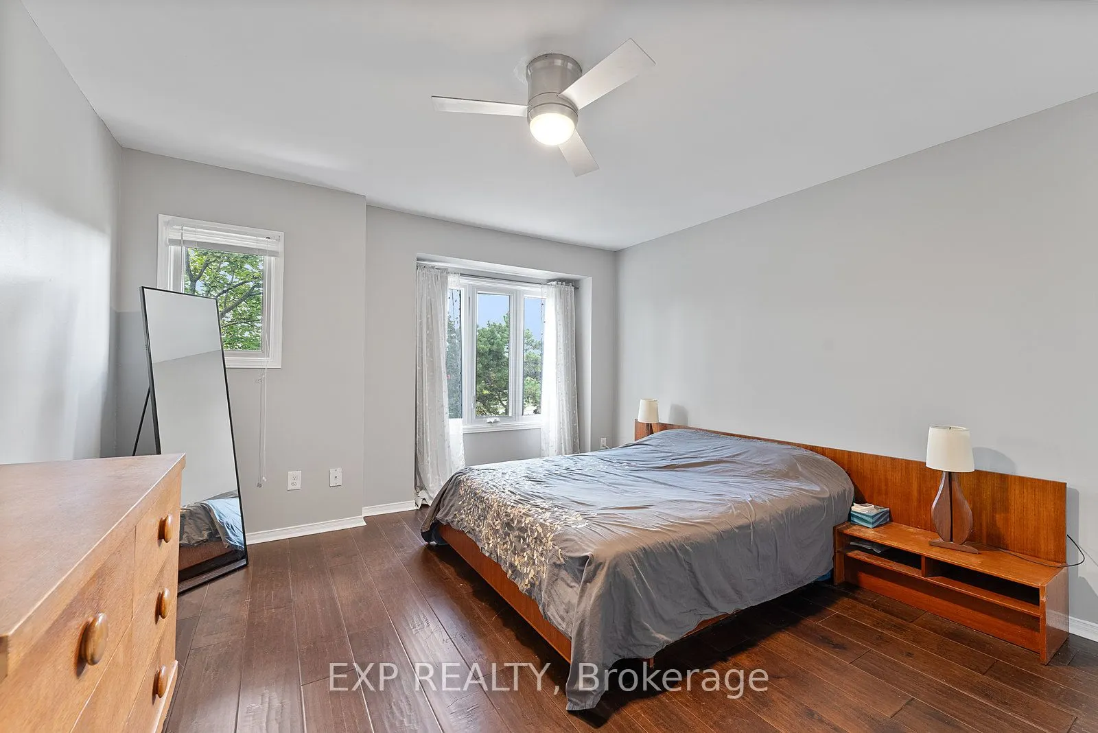 895 Maple Avenue, #532