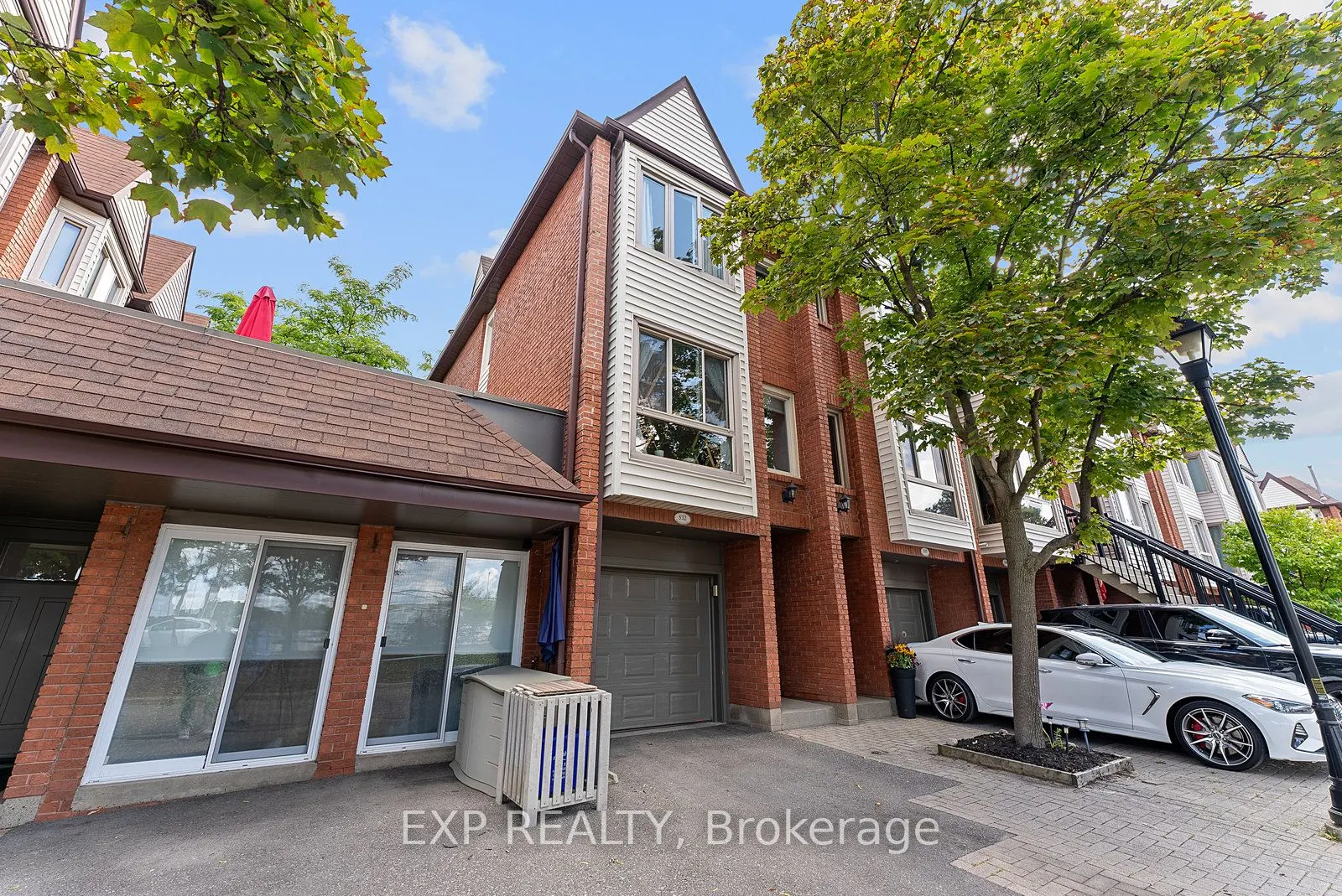 895 Maple Avenue, #532