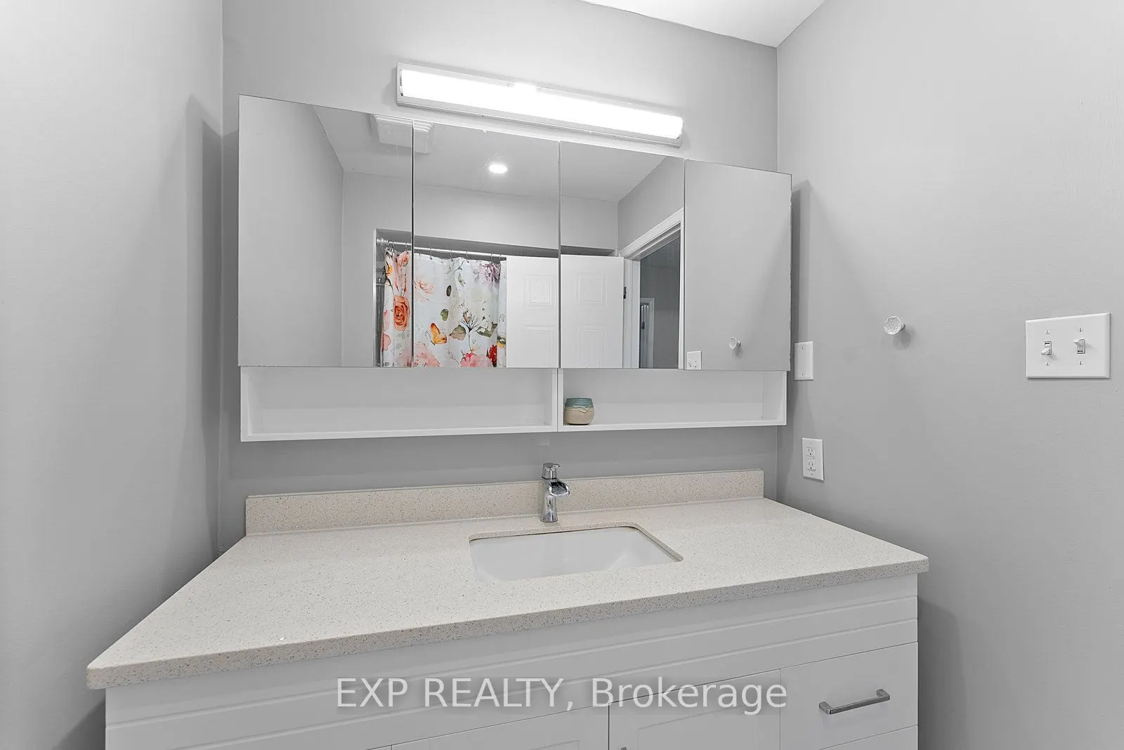 895 Maple Avenue, #532