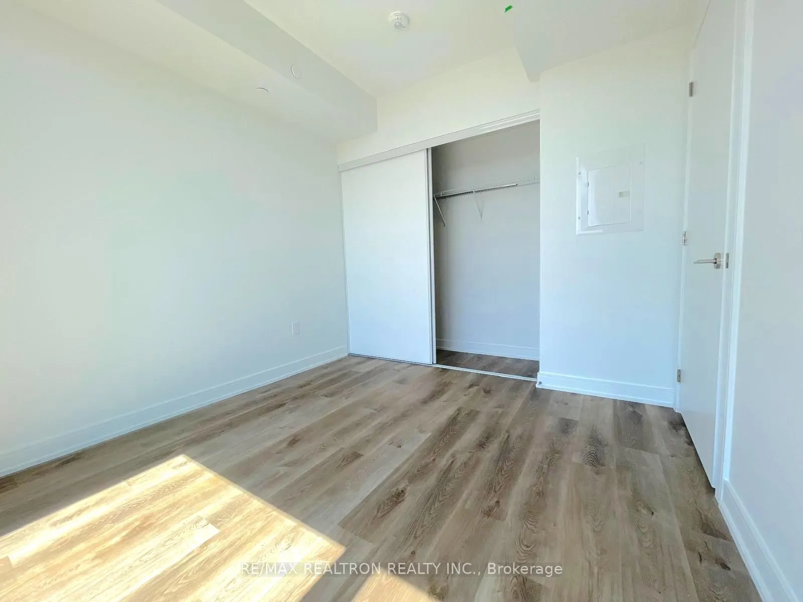 3009 Novar Road, #1406