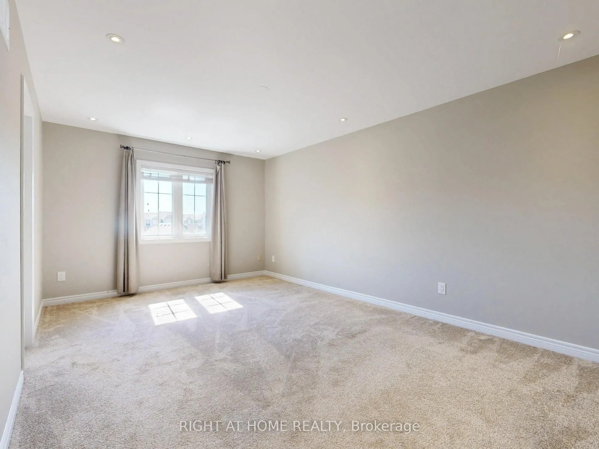 537 Vaughan Court