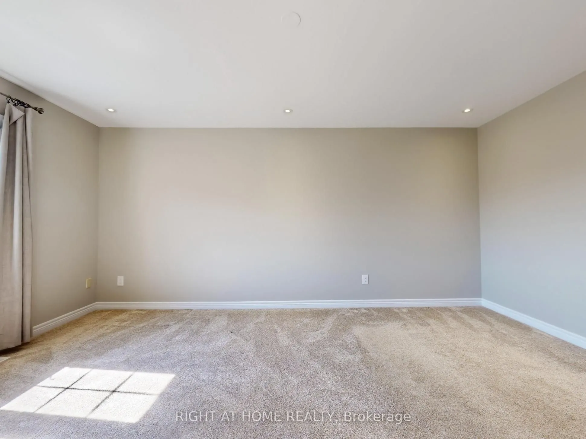 537 Vaughan Court