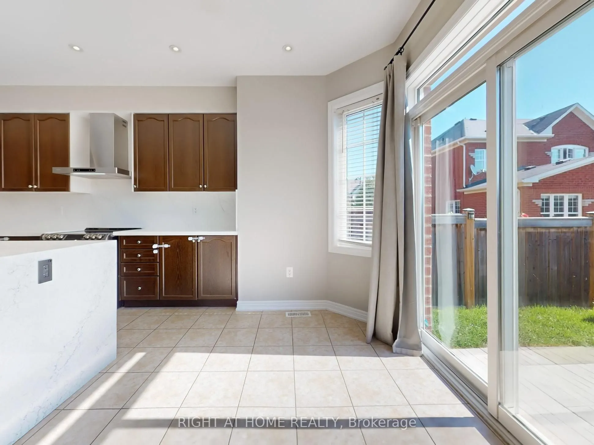 537 Vaughan Court