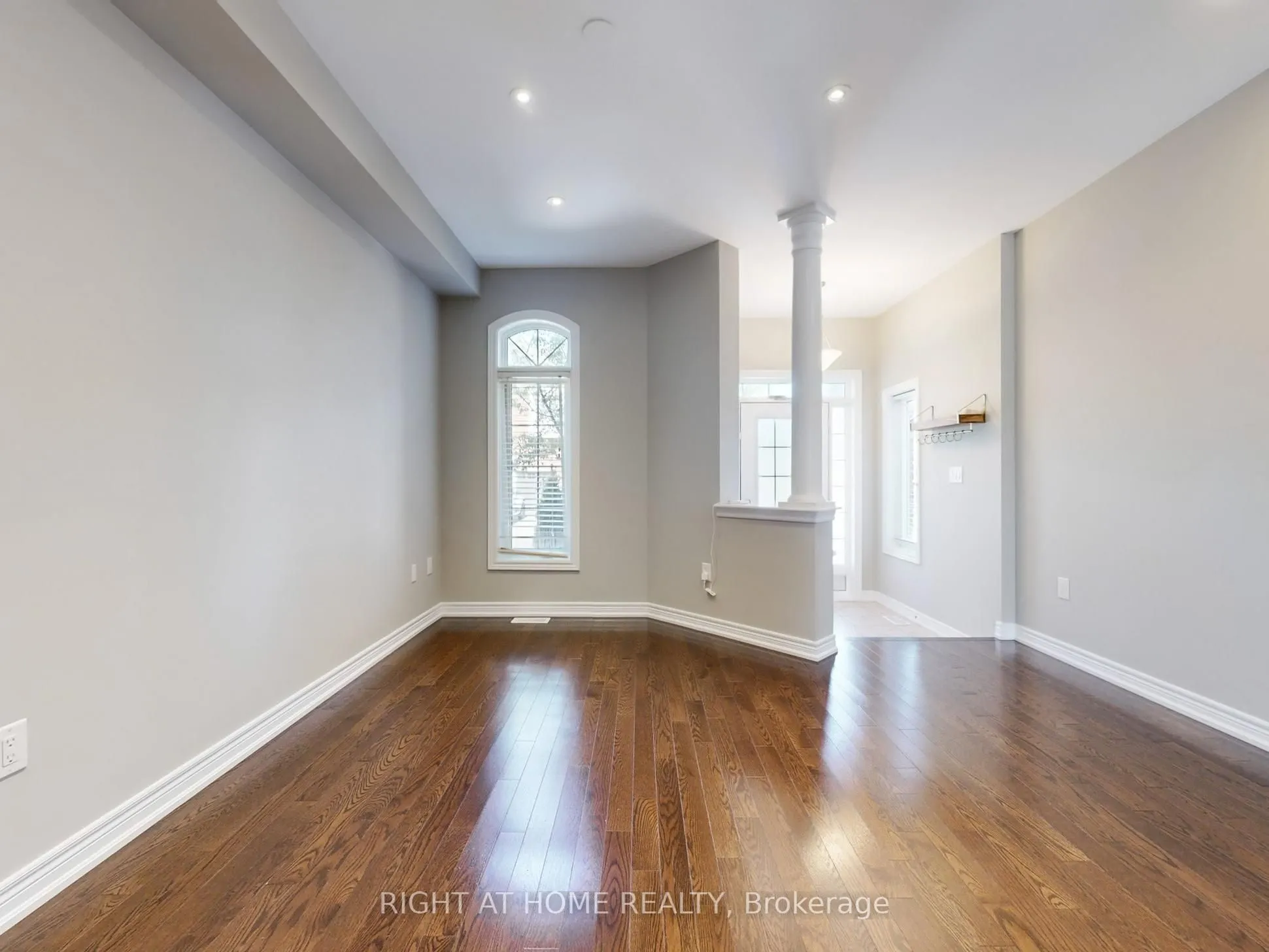 537 Vaughan Court
