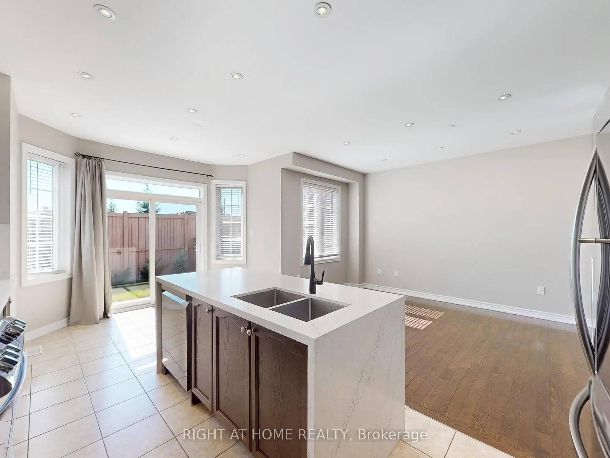 537 Vaughan Court