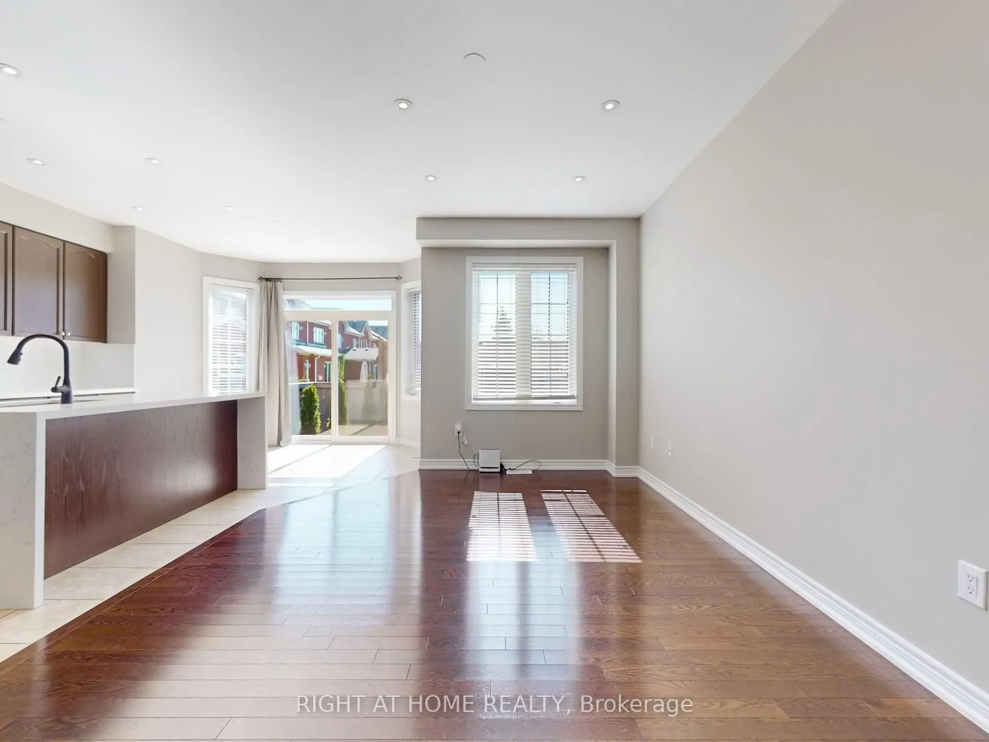 537 Vaughan Court
