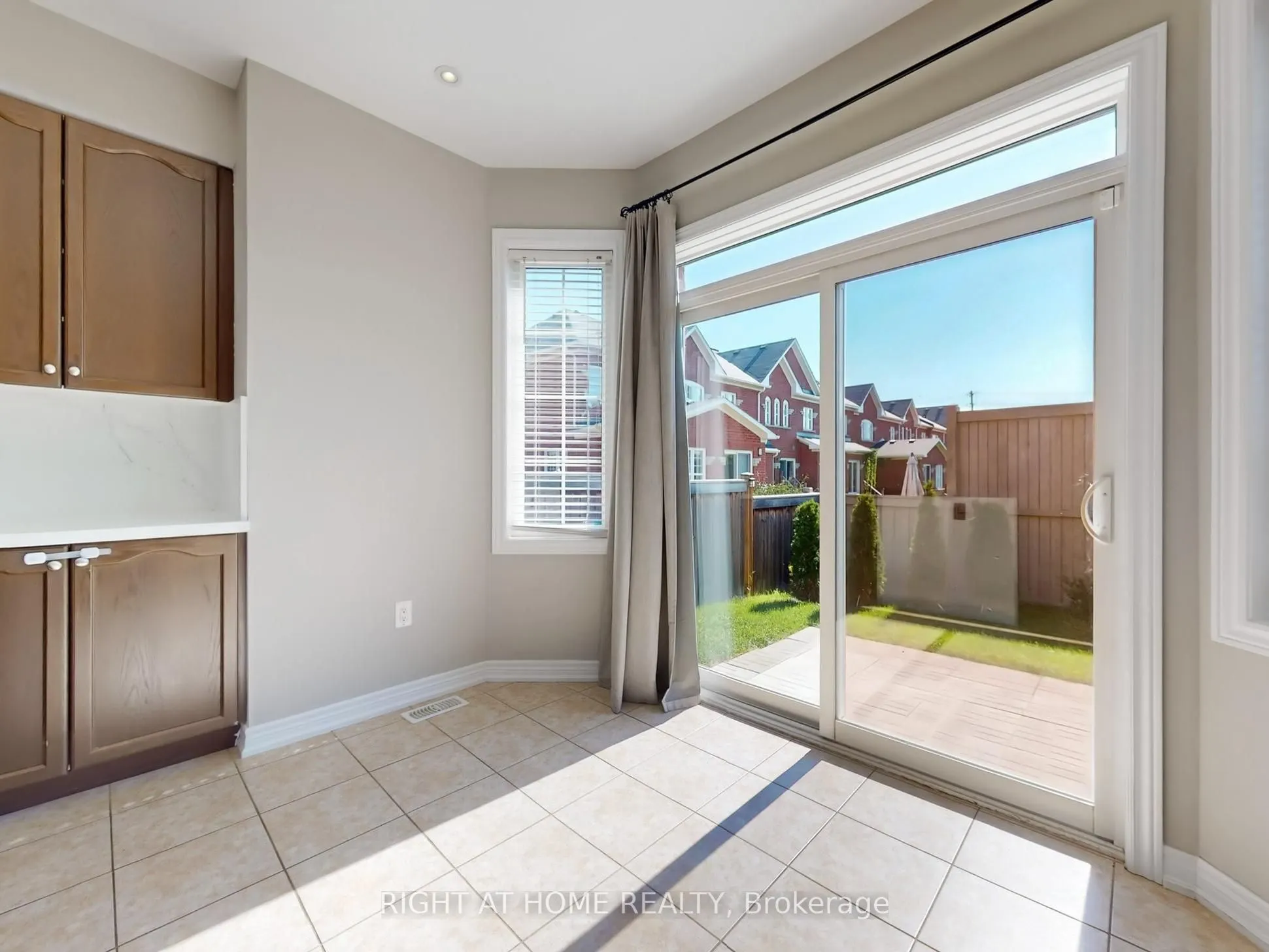 537 Vaughan Court