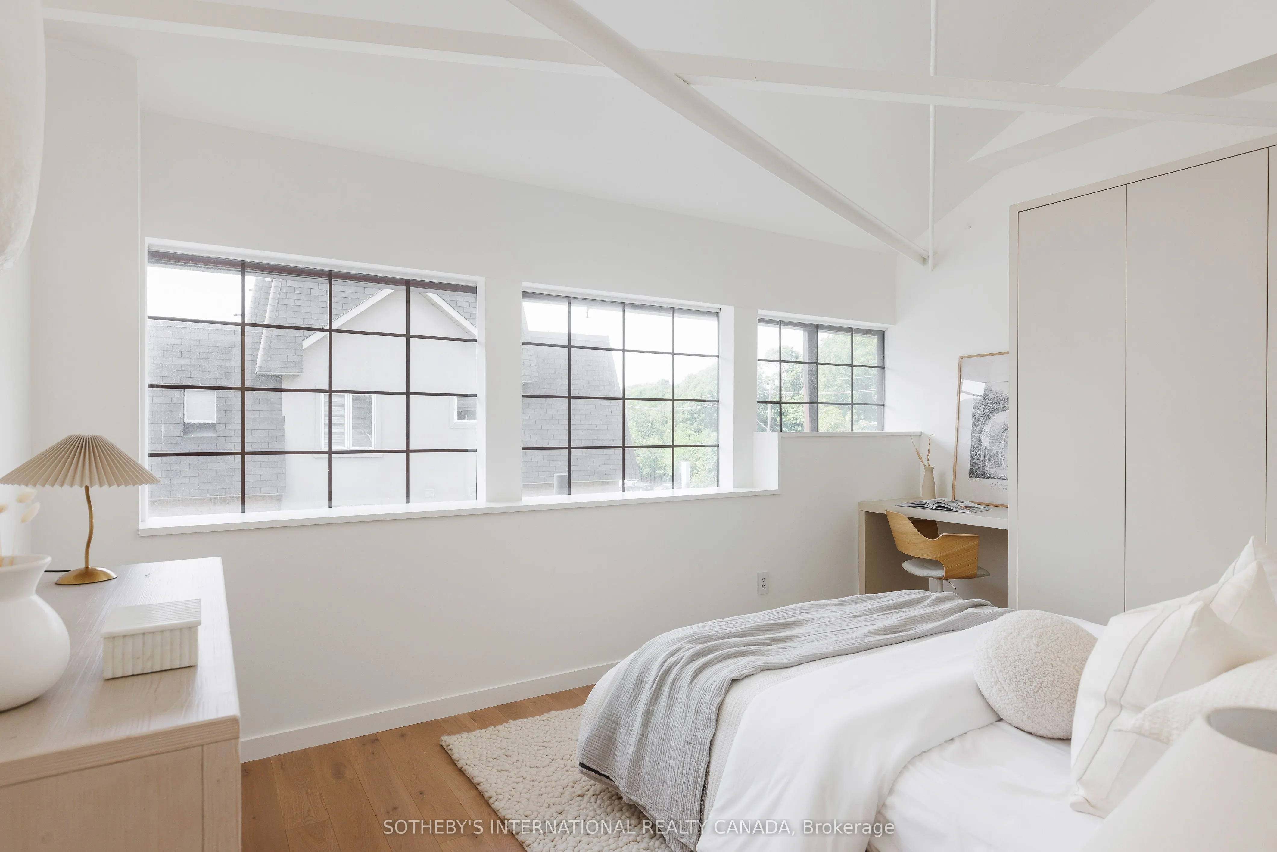 1100 Lansdowne Avenue, #339