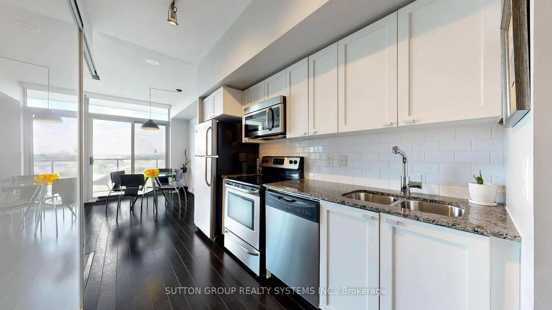 105 The Queensway Avenue, #1206