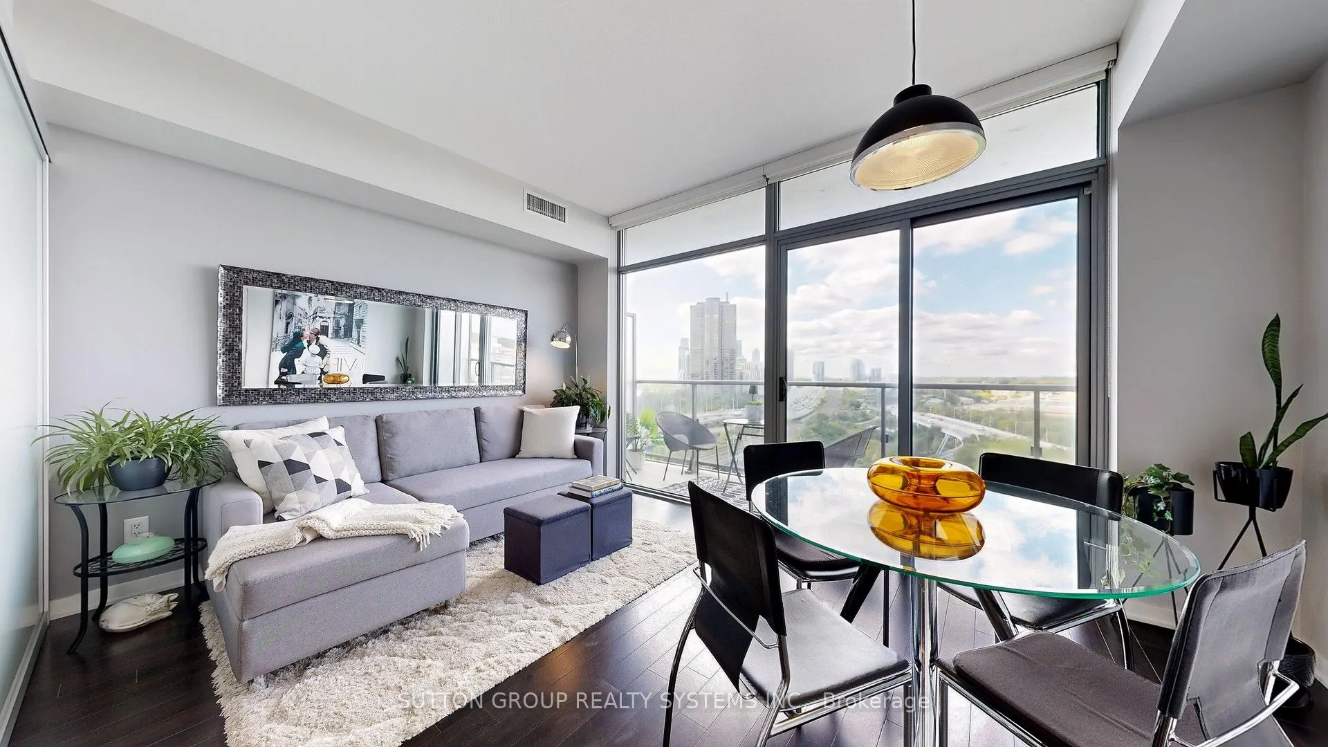 105 The Queensway Avenue, #1206