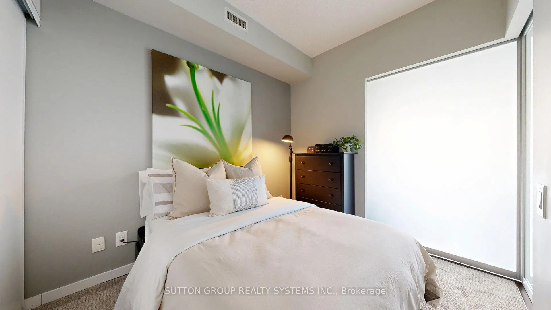 105 The Queensway Avenue, #1206