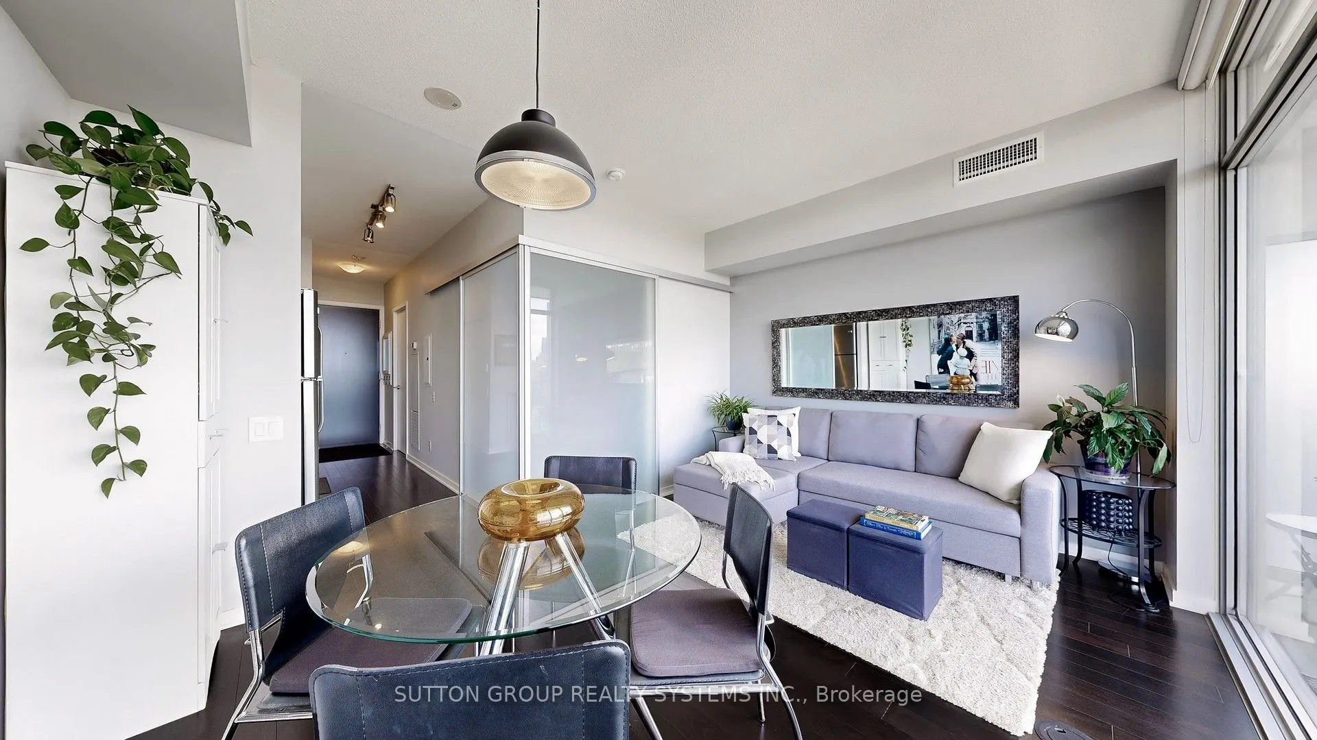 105 The Queensway Avenue, #1206