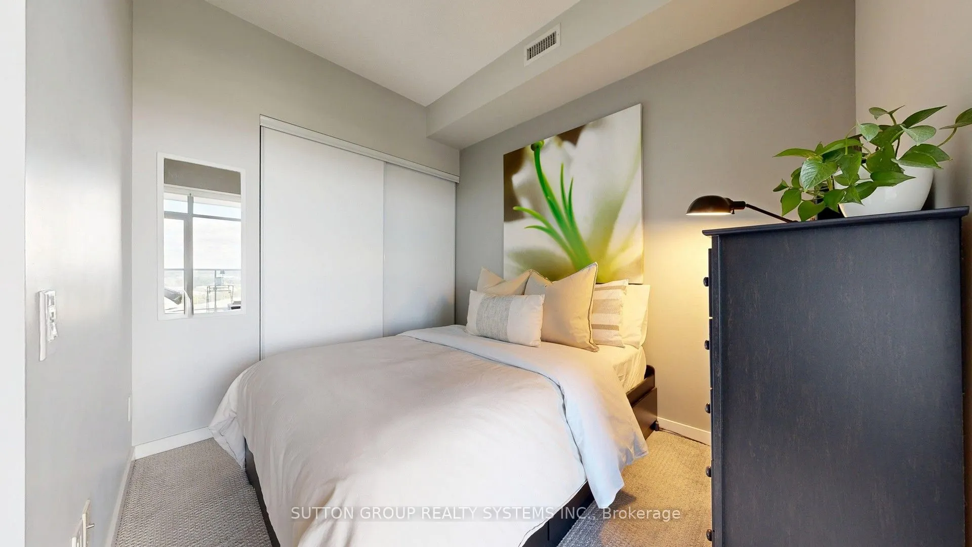 105 The Queensway Avenue, #1206