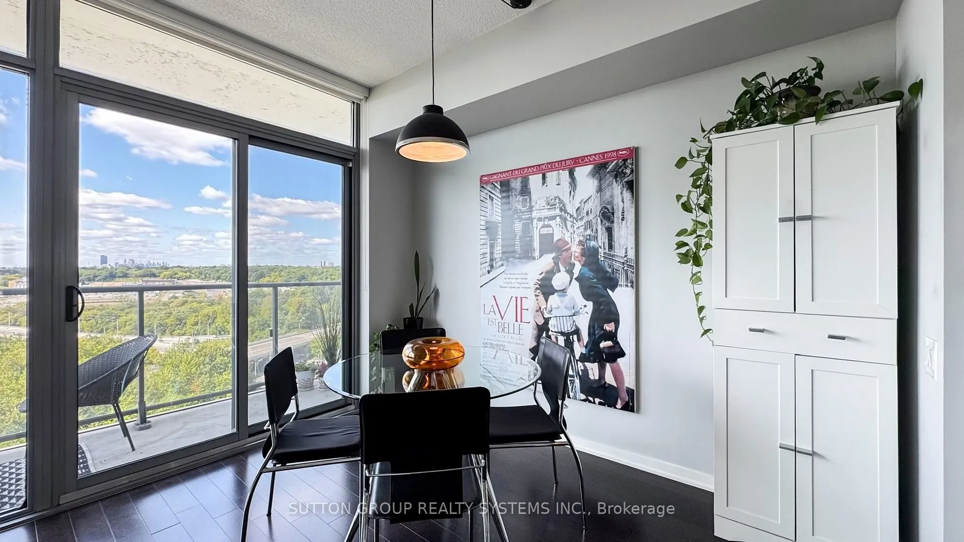 105 The Queensway Avenue, #1206
