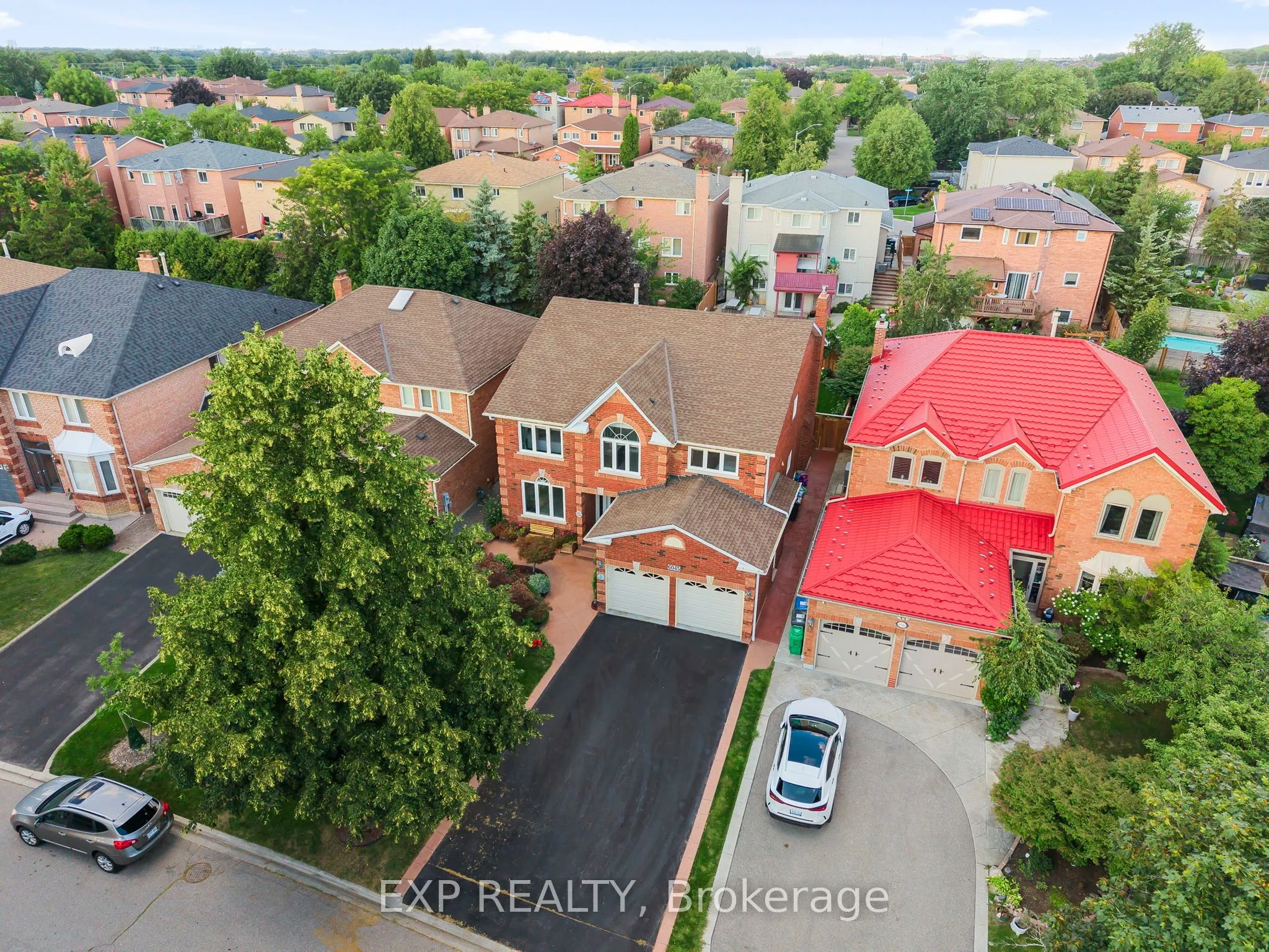 6045 St. Ives Way