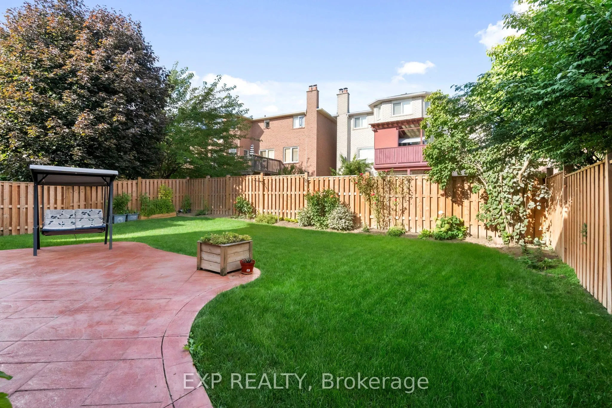 6045 St. Ives Way
