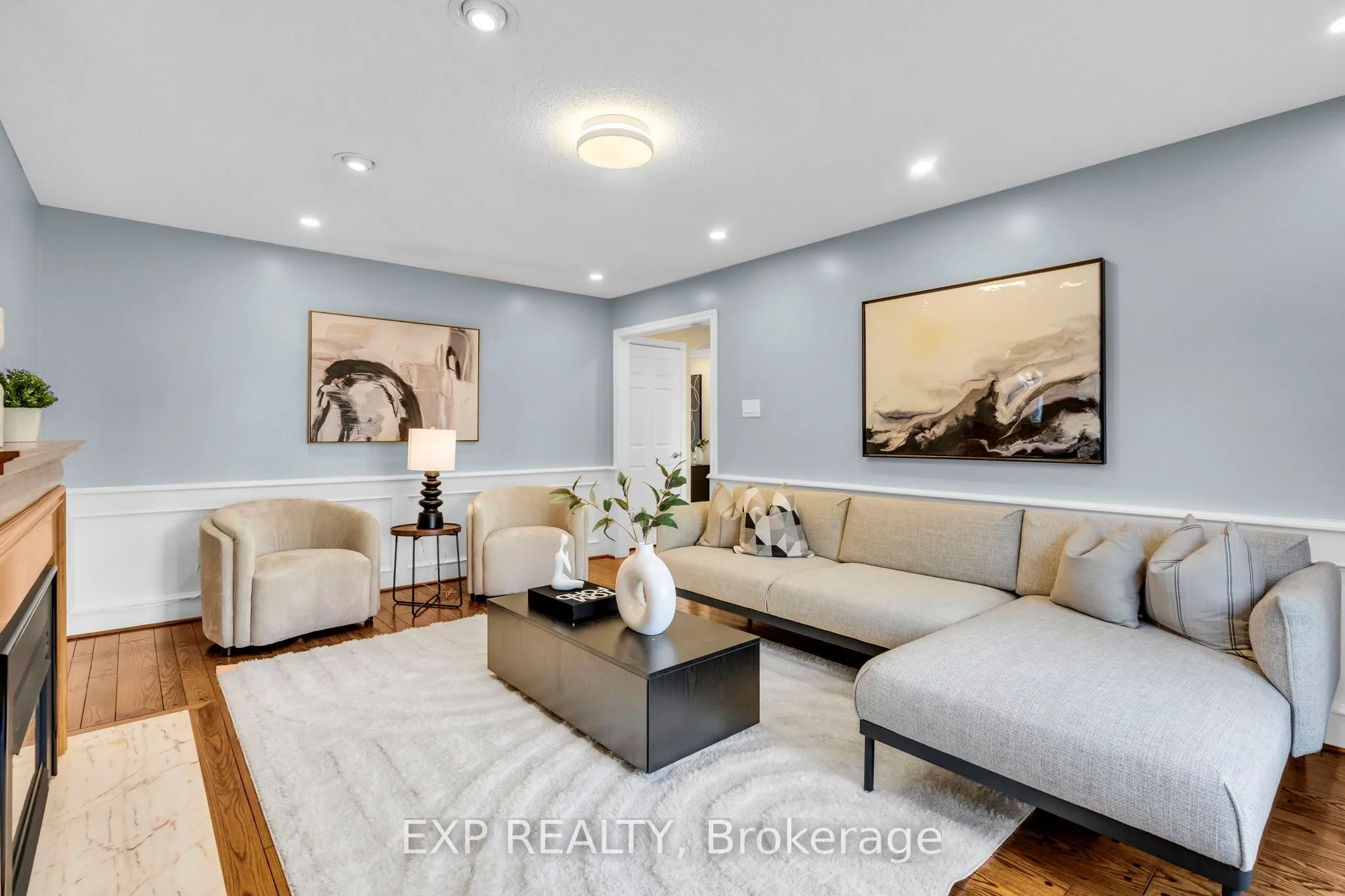 6045 St. Ives Way