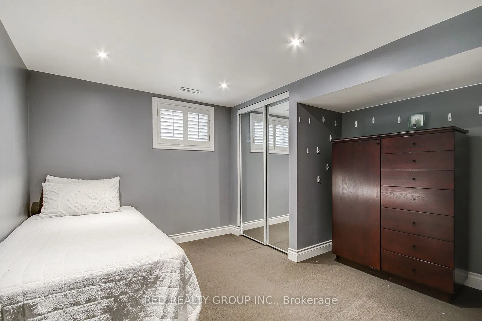 5 Chappel Hill Road