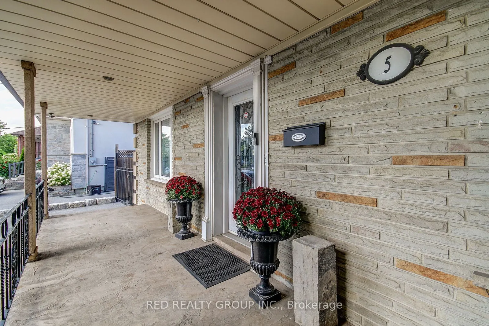 5 Chappel Hill Road