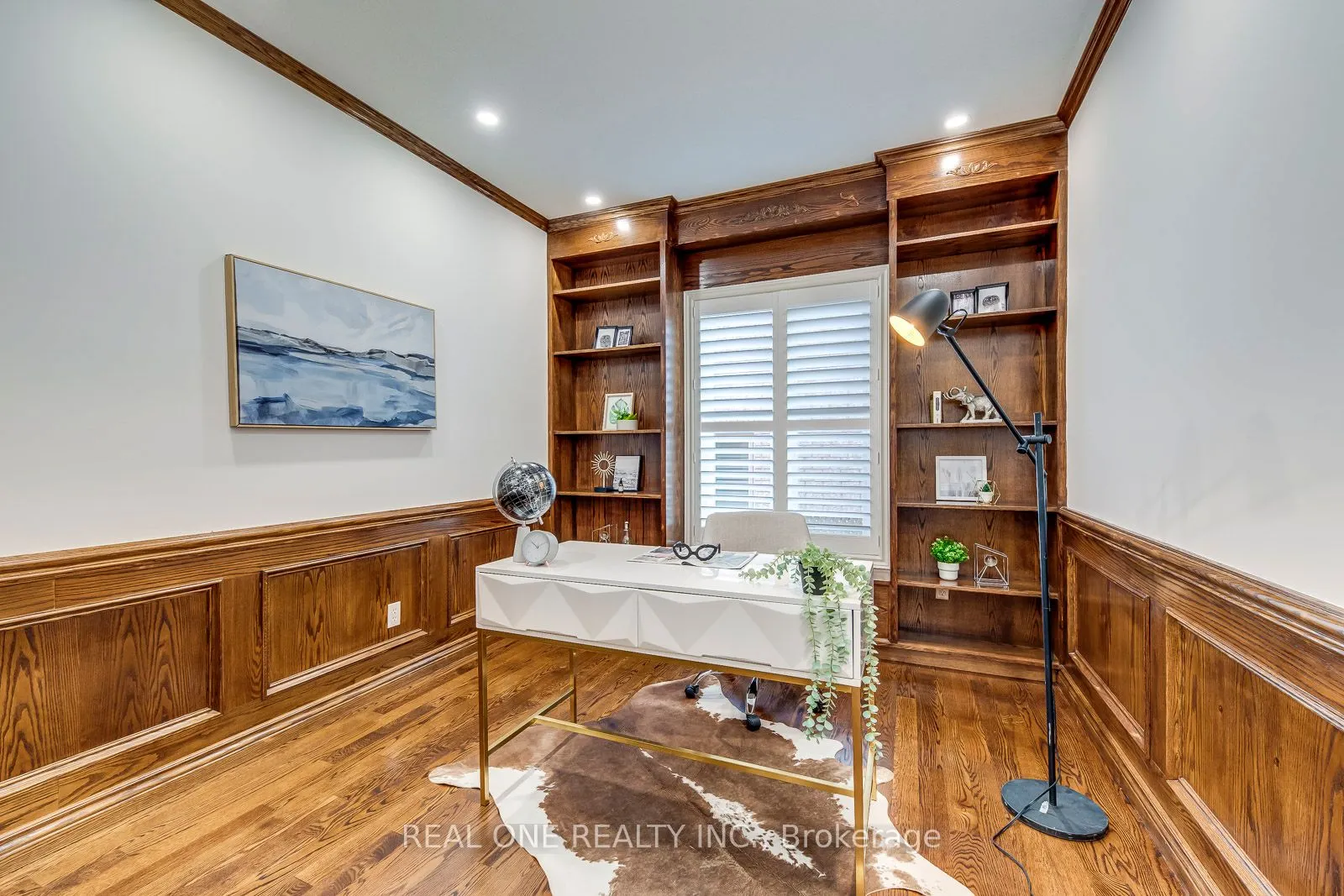 1601 Bayshire Drive