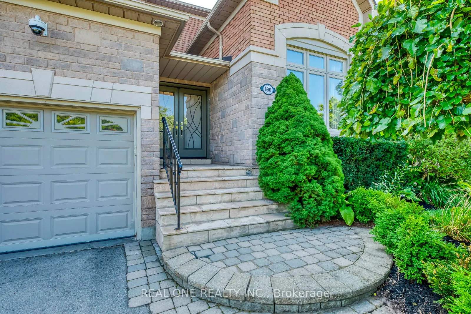 1601 Bayshire Drive