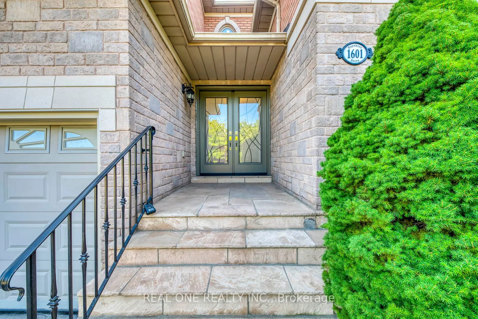 1601 Bayshire Drive