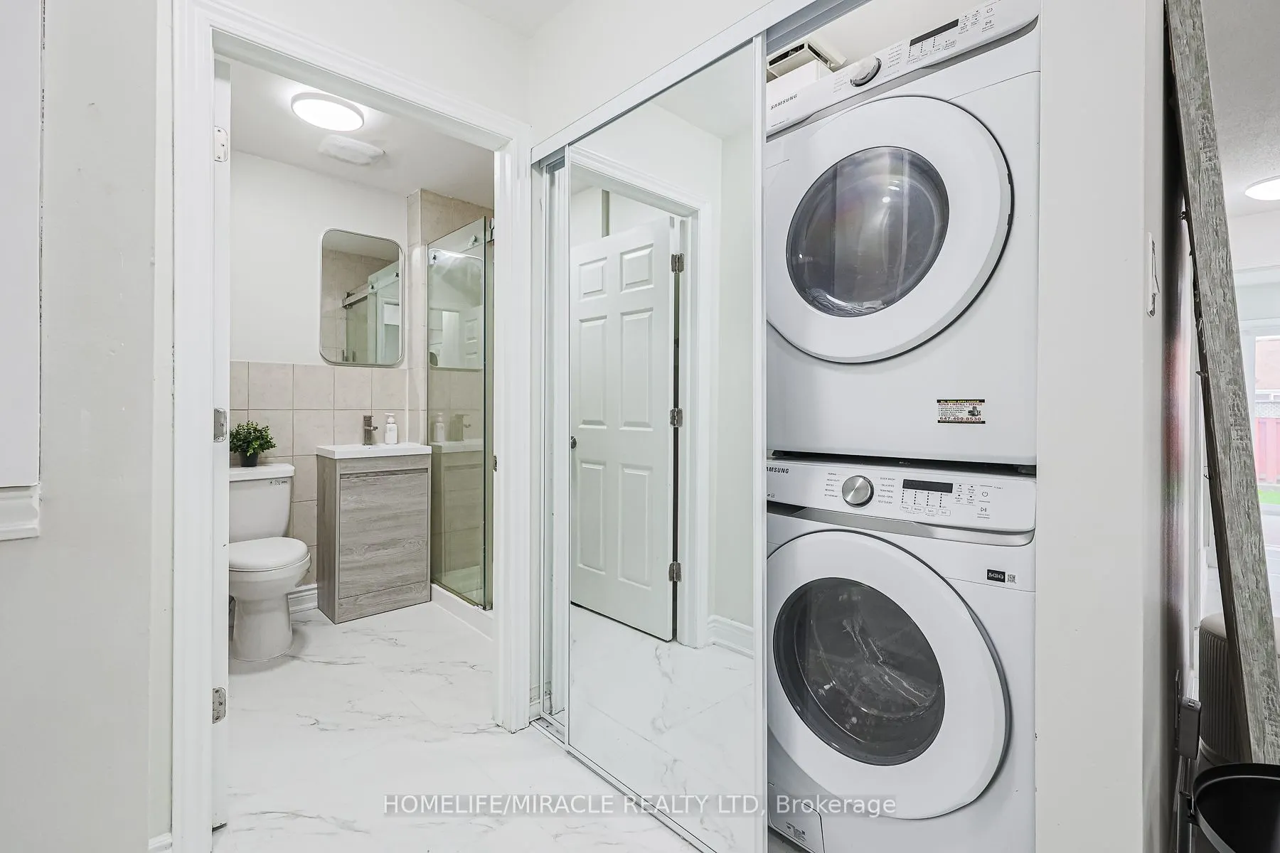 3 Hawkway Court, #Upper