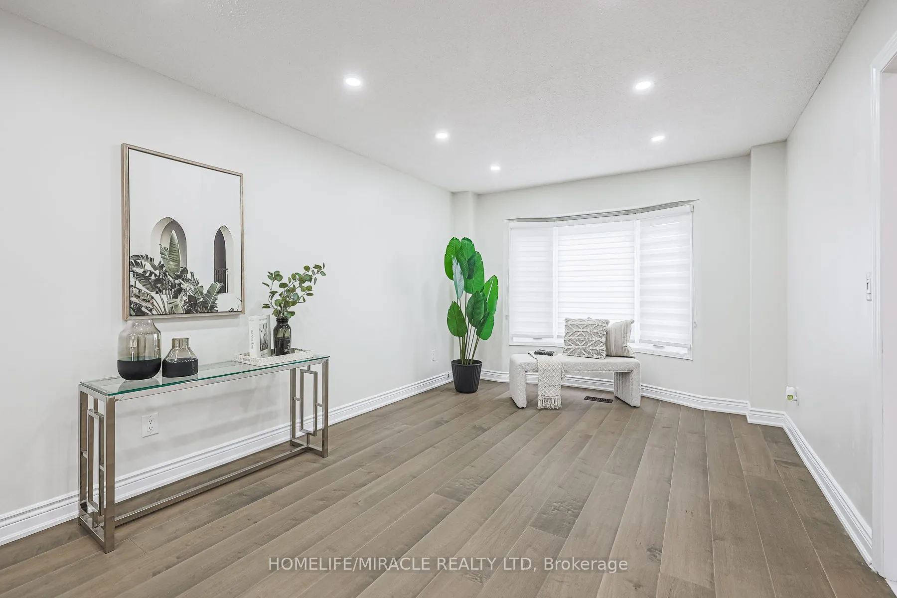 3 Hawkway Court, #Upper