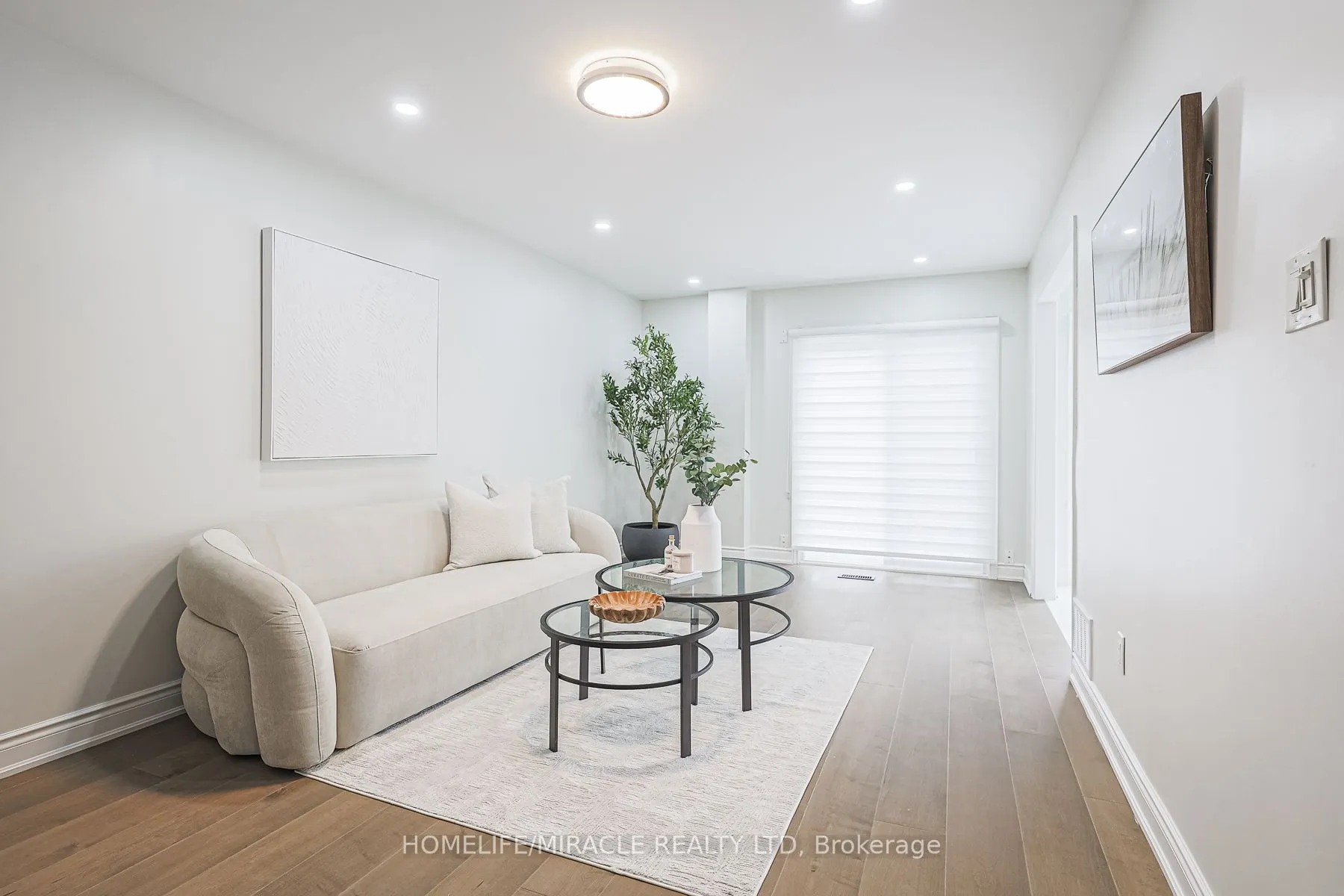 3 Hawkway Court, #Upper