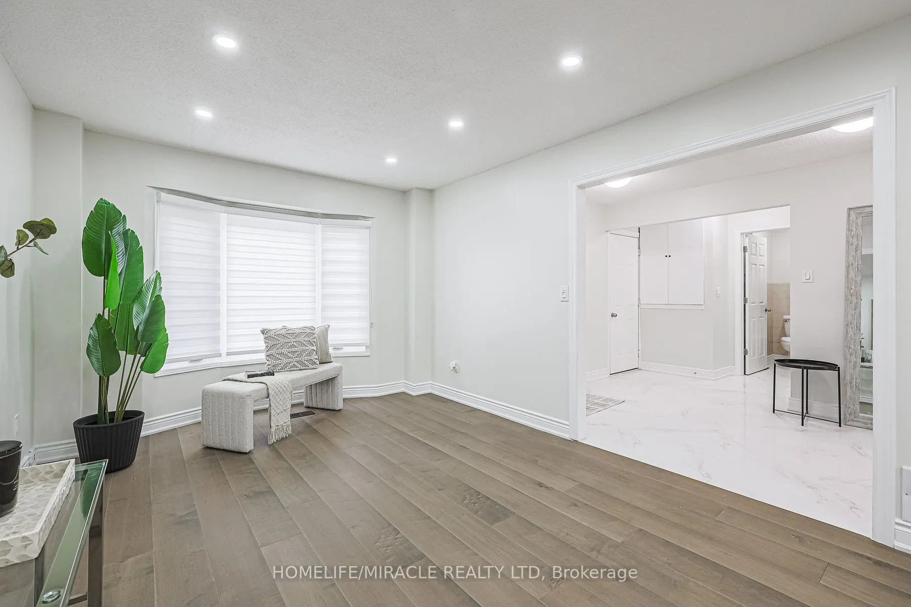 3 Hawkway Court, #Upper